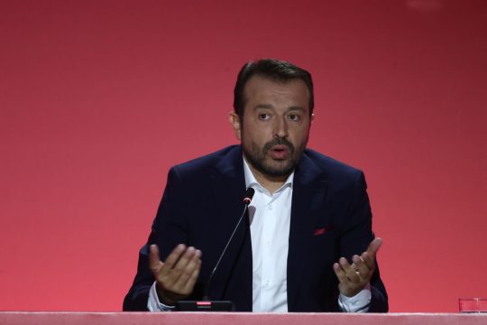 nikos papas